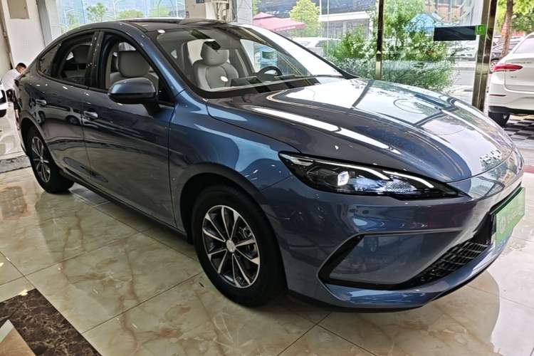 BYD Seal 05 DM-i 2025 — 3
