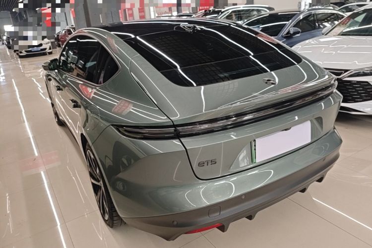 NIO ET5 2022 — 4