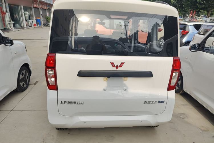 Wuling Zhiguang 2025 — 5
