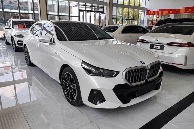 BMW 525Li 2025 — 3