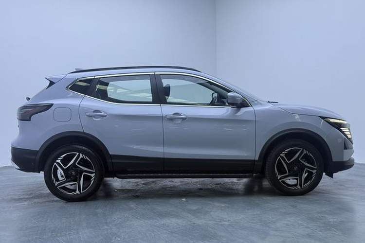 Nissan Qashqai 2025 — 4
