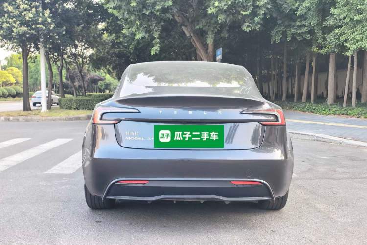 Tesla Model 3 2023 — 5
