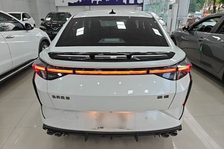 DongFeng Yixuan 2022 — 5