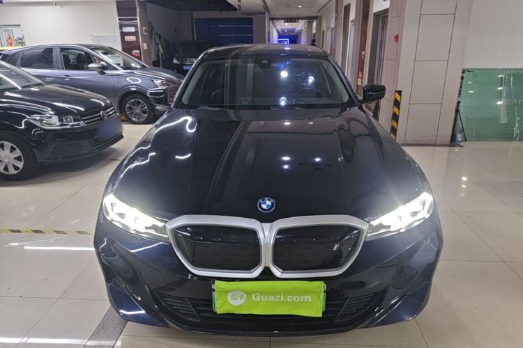 BMW i3 2022 — 2