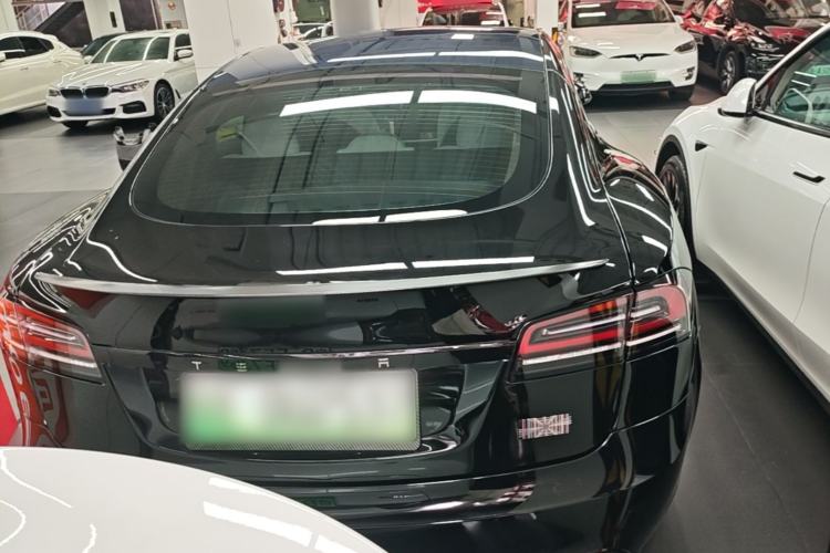 Tesla Model S 2023 — 5