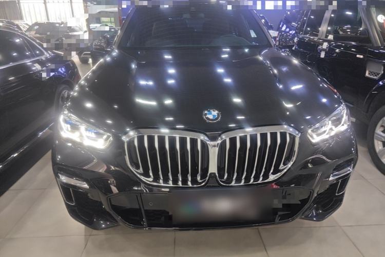 BMW X5 2022 — 2