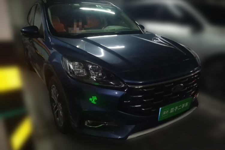Ford Escape 2020 — 3