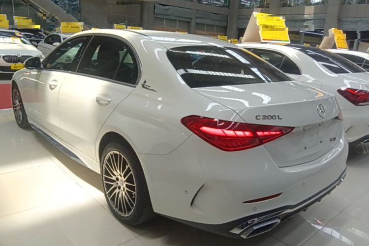 Mercedes-Benz C 200 L 2023 — фото 4