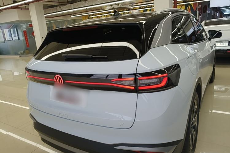Volkswagen ID.4 X 2023 — 5