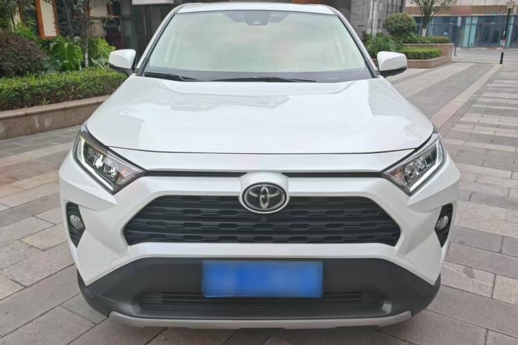 Toyota RAV4 2020 — 2