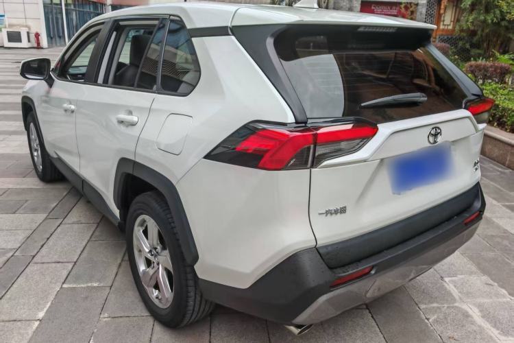 Toyota RAV4 2020 — 5