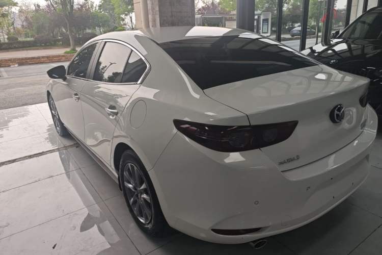 Mazda Mazda 3 2023 — 4