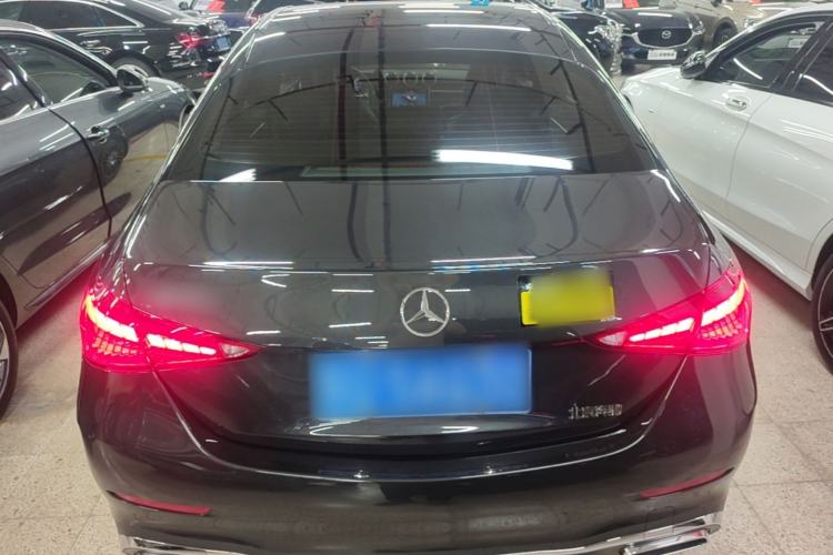 Mercedes-Benz C 260 L 2025 — 5