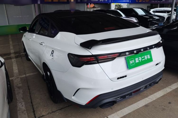 Geely Binray 2022 — 4