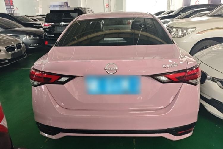 Nissan Sentra 2023 — 5