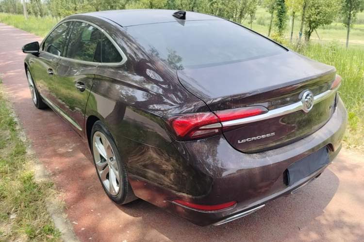 Buick LaCrosse 2022 — 4