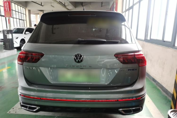Volkswagen Tiguan L 2023 — 5