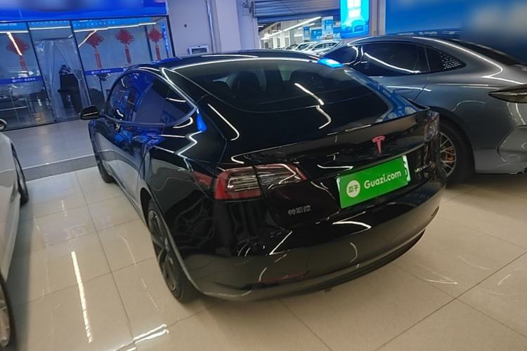 Tesla Model 3 2022 — 4