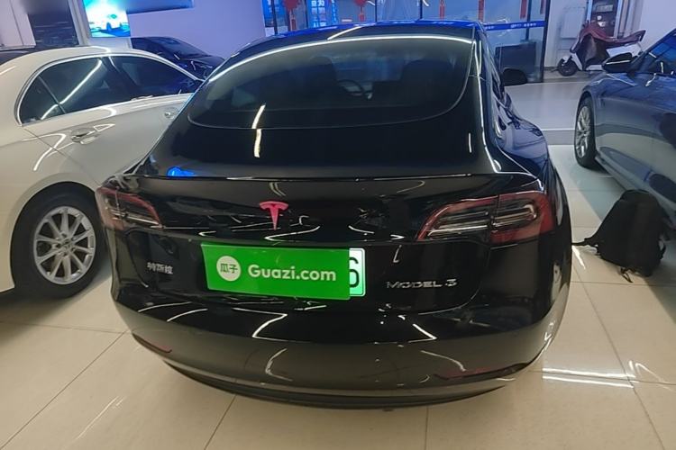 Tesla Model 3 2022 — 5