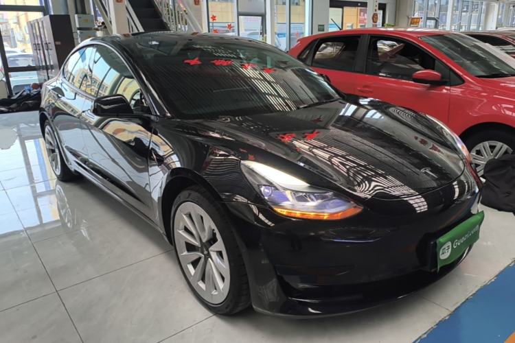 Tesla Model 3 2022 — 3