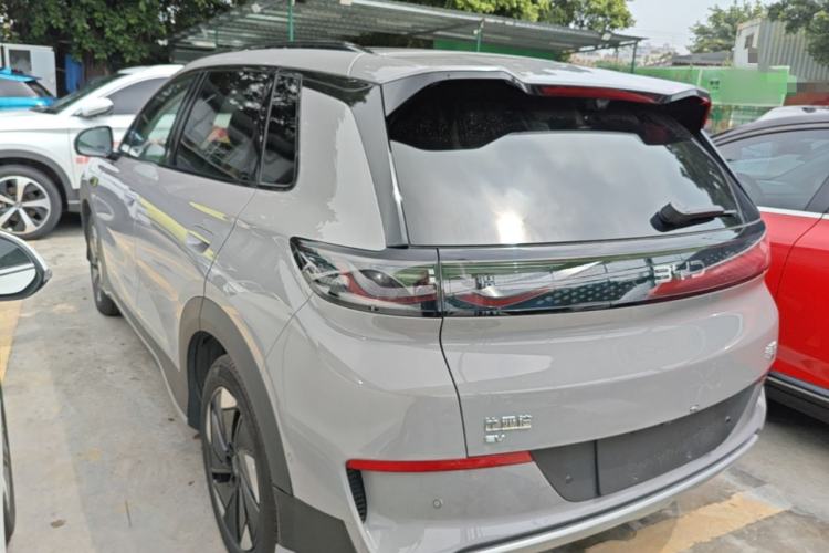 BYD Sealion 05 EV 2025 — фото 4