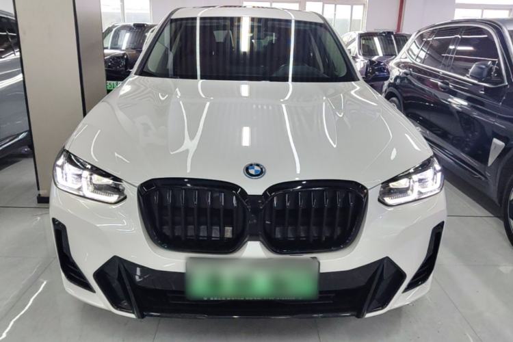 BMW iX3 2023 — 2
