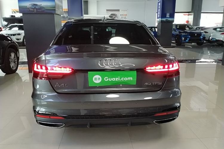 Audi A4 2022 — 5