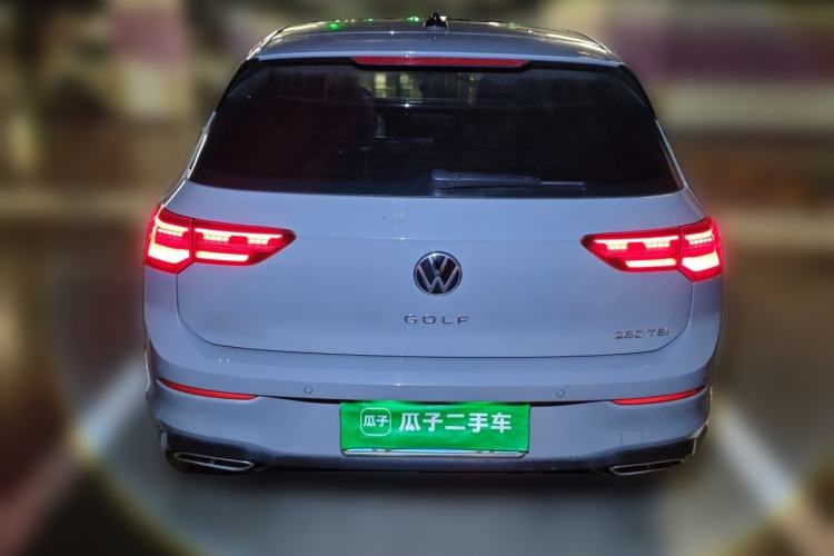 Volkswagen Golf 2023 — 3