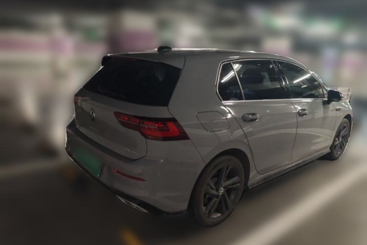 Volkswagen Golf 2023 — 4
