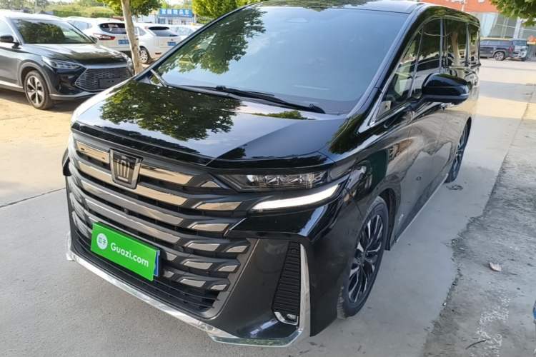 Toyota vellfire 2024 — фото 1
