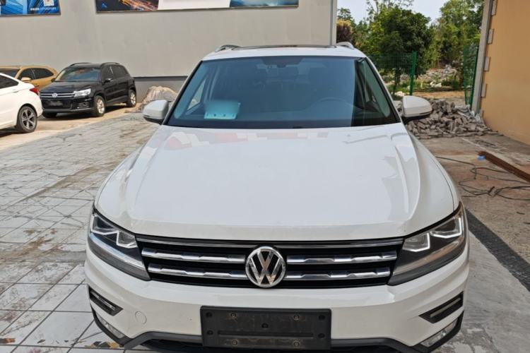 Volkswagen Tiguan L 2019 — 2