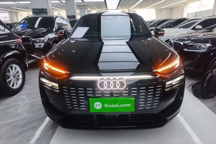 Audi Q6L e-tron 2026 — 2