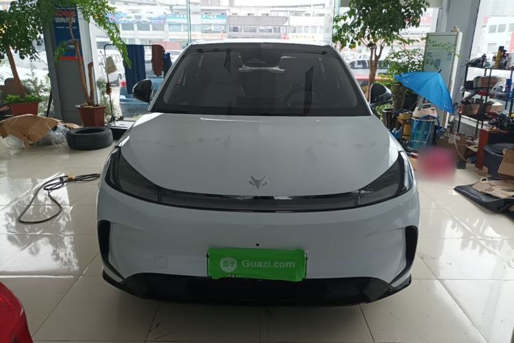 Arcfox T1 2025 — 2