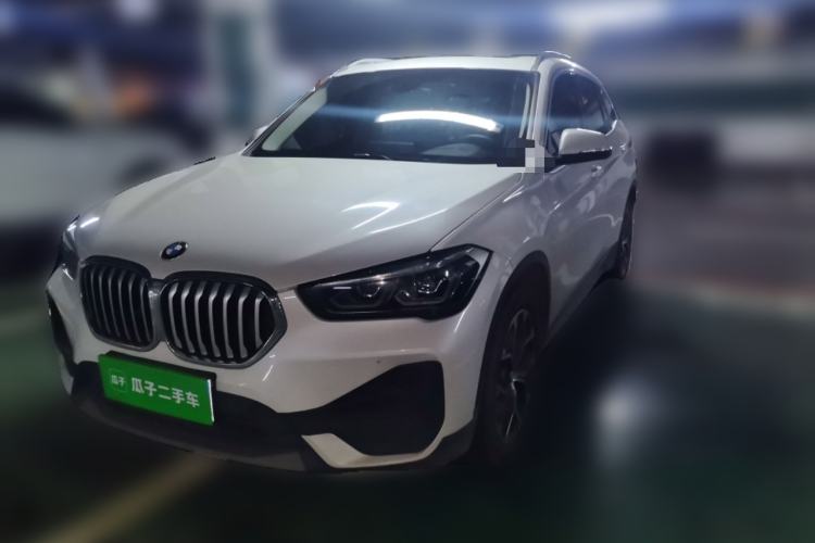 BMW X1 2022 — фото 1