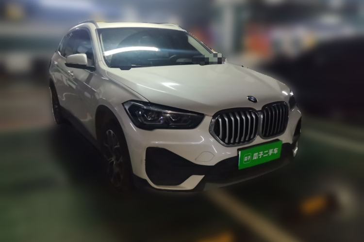 BMW X1 2022 — фото 3