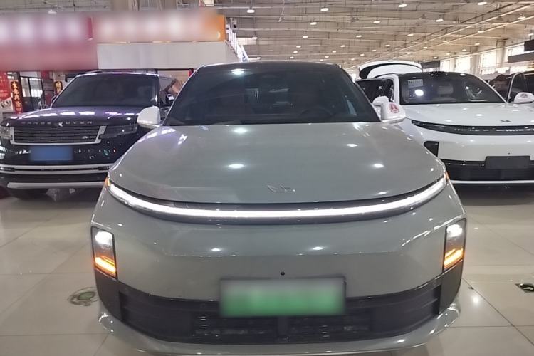 Li Auto L6 2024 — 2