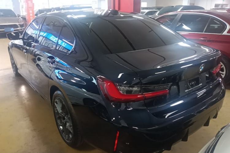 BMW 330Li 2025 — 4