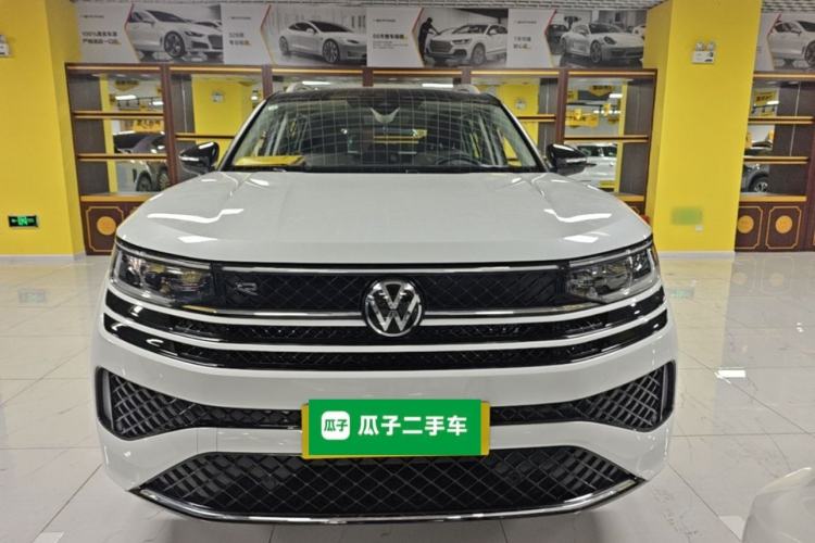 Volkswagen Tavendor 2023 — 2