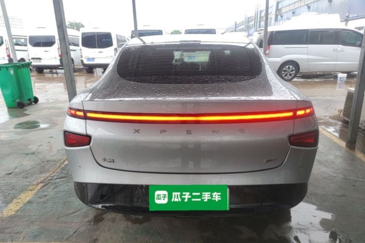 XPeng P7 2022 — 5