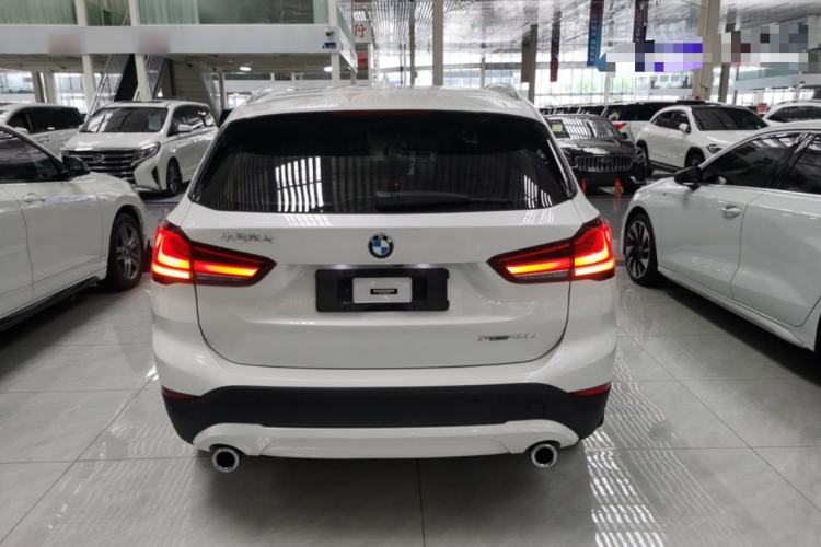 BMW X1 2022 — фото 5