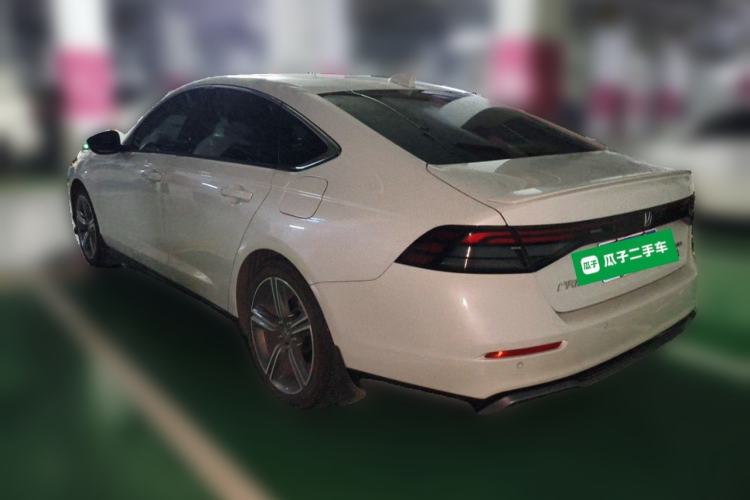 Honda Accord 2023 — 4