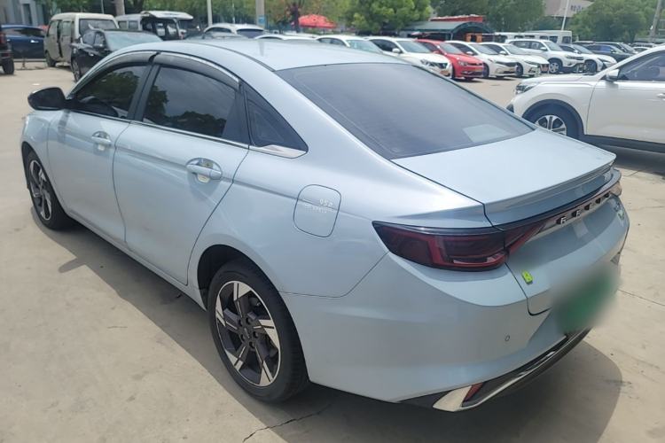 Geely Emgrand L 2022 — 4