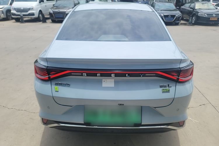 Geely Emgrand L 2022 — 5