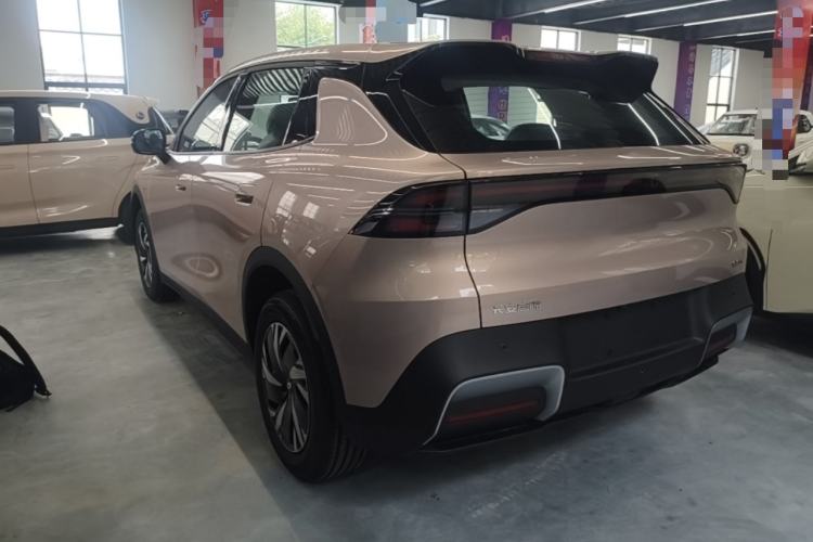 ChangAn NEVO Q05 2026 — 4