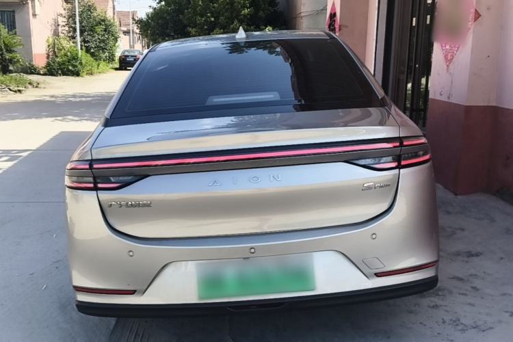 AION S Plus 2025 — 5