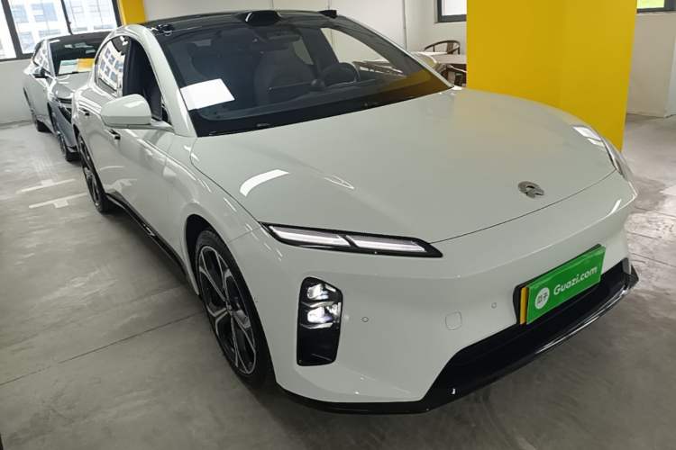 NIO ET5 2025 — 3