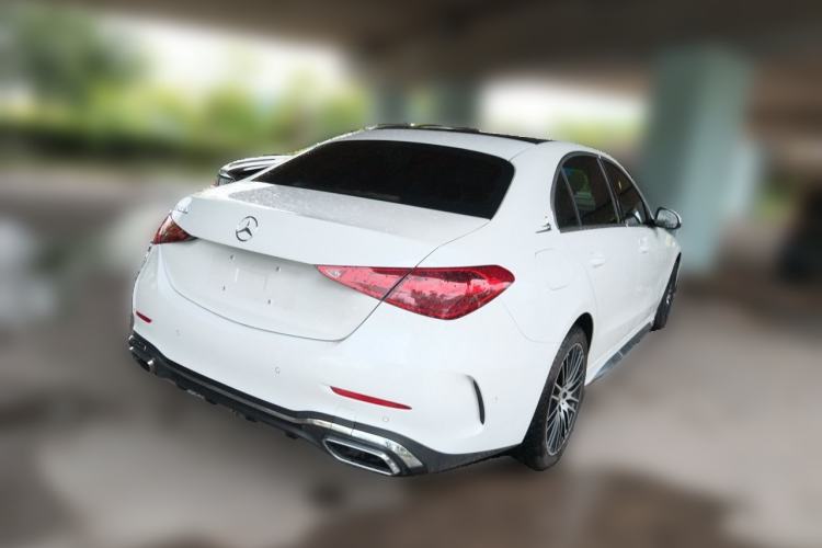 Mercedes-Benz C 260 L 2023 — фото 4