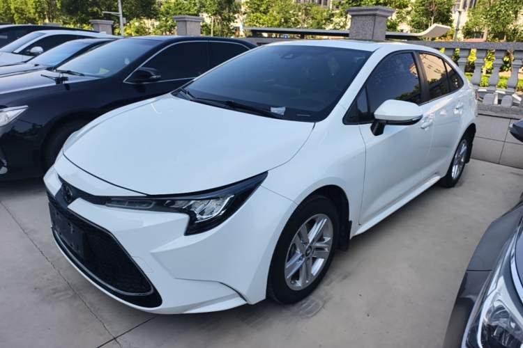 Toyota Levin 2022 — фото 1