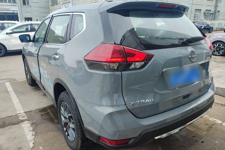 Nissan X-Trail 2025 — 4
