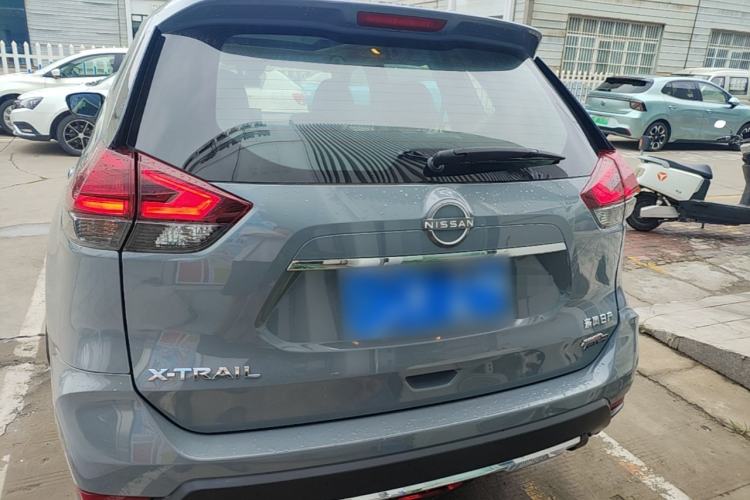 Nissan X-Trail 2025 — 5